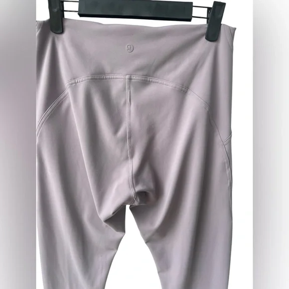 Lululemon Instill High-Rise Tight 25"Violet Verbena 10 like new